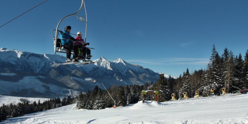 Lyžiarske stredisko kabinkova lanovka Ski Bachledova Dolina Ždiar